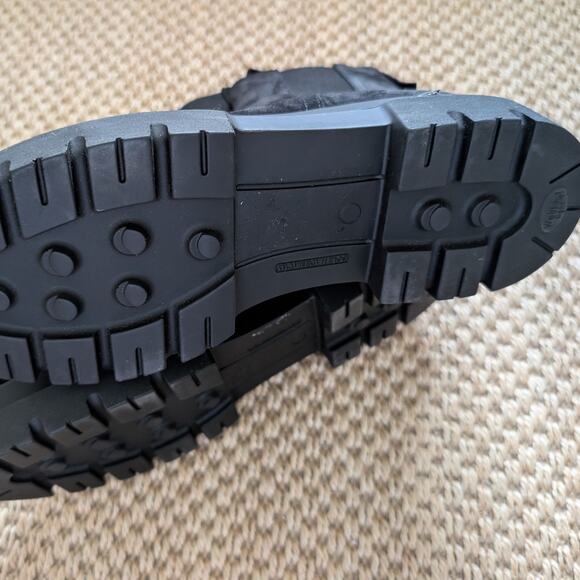 LA CANADIENNE Braydon Waterproof Suede Leather Black Lug Sole Chelsea Boot 39 - Picture 5 of 10